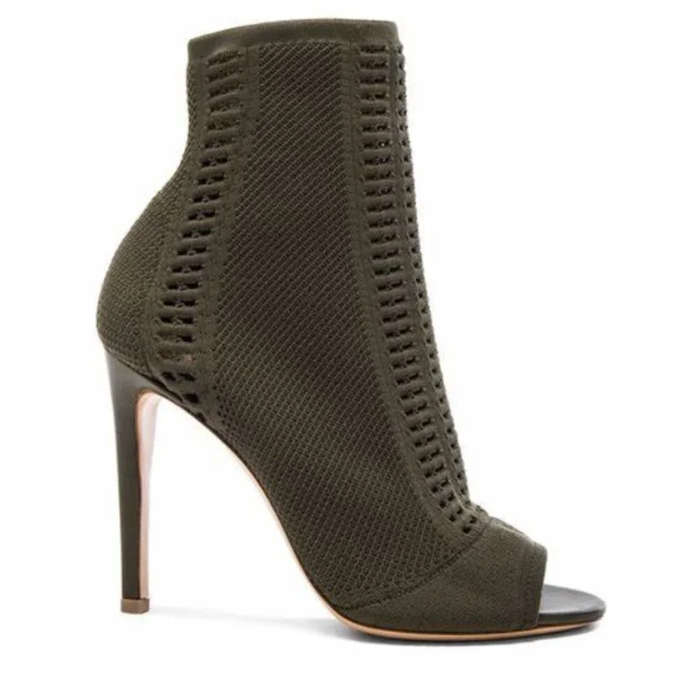 Gianvito Rossi Knit Vires Green 5 Star Knit Fabric Peep Toe Booties, Size 8 / 38 - Picture 1 of 10